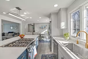 15 School St, Fairhaven, MA 02719 - Photo 9