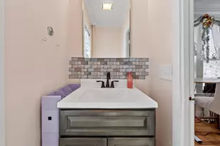 103 Heywood St, Fitchburg, MA 01420 - Photo 19