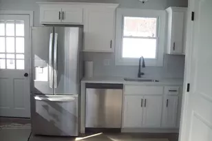 33 Hodges Ave, Somerset, MA 02725 - Photo 5