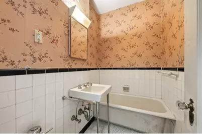 315 Tappan St #4, Brookline, MA 02446 - Photo 23