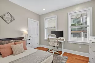 703 E 5th St, Boston, MA 02127 - Photo 7