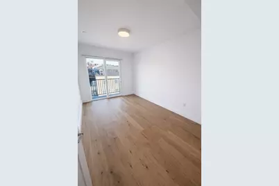 65 L Street #8, Boston, MA 02127 - Photo 5