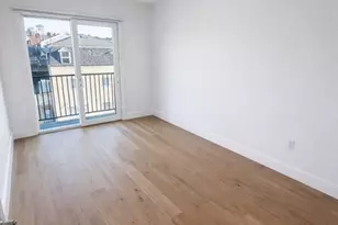 65 L St, Boston, MA 02127 - Photo 5