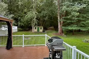 20 Pinevale Ave, Reading, MA 01867 - Photo 11