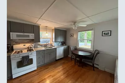 20 Pinevale Ave, Reading, MA 01867 - Photo 3