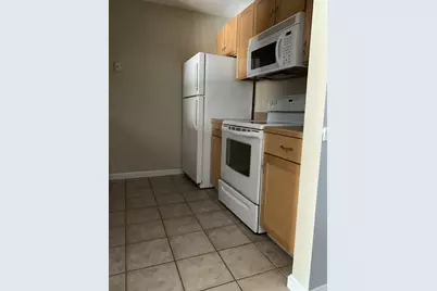 34 Maple Crest Circle #K, Holyoke, MA 01040 - Photo 3