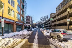 99 E Brookline St, Boston, MA 02118 - Photo 17