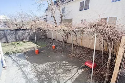 22 Murdock St #2, Somerville, MA 02144 - Photo 7