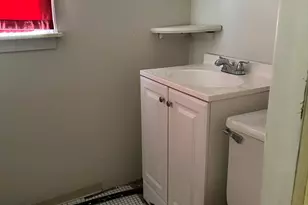 22 Roundy St, Beverly, MA 01915 - Photo 7