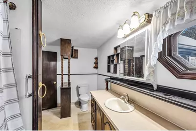 178 Falcon Dr, Westfield, MA 01085 - Photo 33