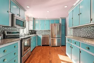 25 Juniper Ave, Wakefield, MA 01880 - Photo 7