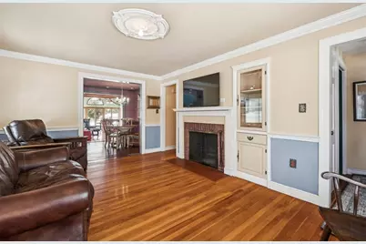 25 Juniper Ave, Wakefield, MA 01880 - Photo 11