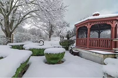 82 Lester Ln, Weymouth, MA 02188 - Photo 9