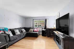 596 American Legion Hwy, Boston, MA 02131 - Photo 5