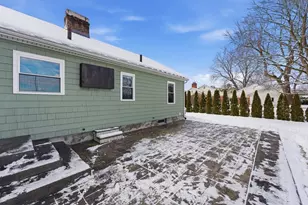 750 Amostown Rd, West Springfield, MA 01089 - Photo 33