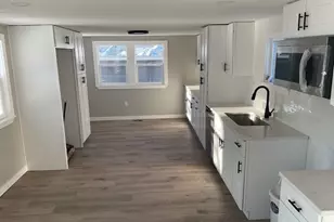 2 Sunnydale Cir, Brimfield, MA 01001 - Photo 5