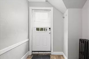 36 Cedar St, Worcester, MA 01609 - Photo 7