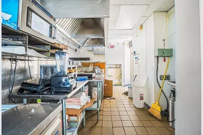 1535 Memorial Drive, Chicopee, MA 01020 - Photo 35