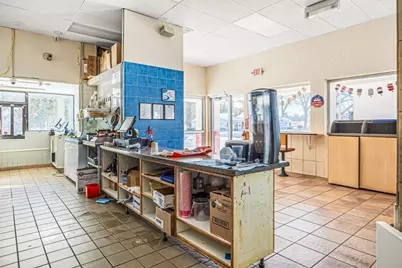 1535 Memorial Drive, Chicopee, MA 01020 - Photo 27