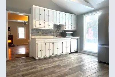 251 Union St, Northbridge, MA 01588 - Photo 5