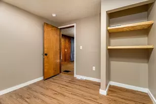 22 Hawes St, Fitchburg, MA 01420 - Photo 11