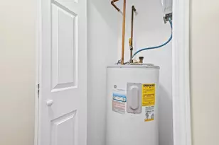 223 Clinton St, Brockton, MA 02302 - Photo 15