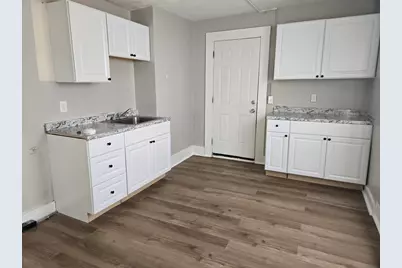 529 Union Street #1r, Springfield, MA 01109 - Photo 1