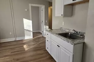 529 Union St, Springfield, MA 01109 - Photo 3