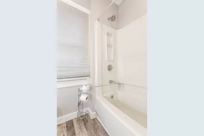 18 Studley St, New Bedford, MA 02740 - Photo 25