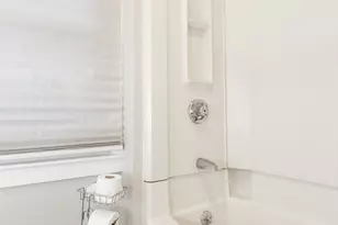 18 Studley St, New Bedford, MA 02740 - Photo 25