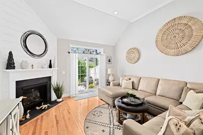 14 Meadowbrook Dr, Plymouth, MA 02360 - Photo 5