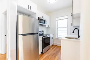 633 E 6th St, Boston, MA 02127 - Photo 1