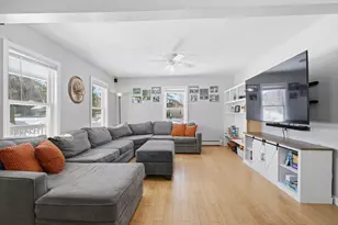 27 Ash St, Webster, MA 01570 - Photo 5