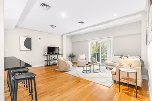 321 Hammond Pond Pkwy, Brookline, MA 02467 - Photo 3