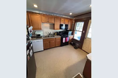 7 Swan Ave, Weymouth, MA 02190 - Photo 3