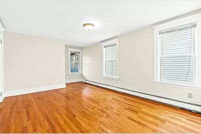 27 W Wyoming Avenue #3, Melrose, MA 02176 - Photo 9