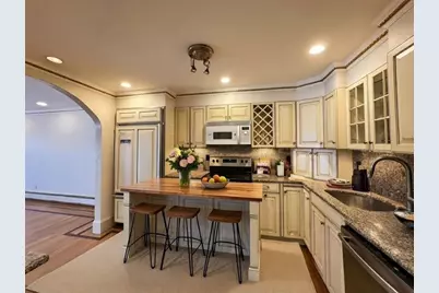 1002 Beacon St, Brookline, MA 02446 - Photo 19