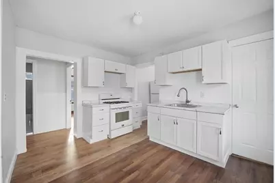 7-9 Glendell Ter, Springfield, MA 01108 - Photo 1