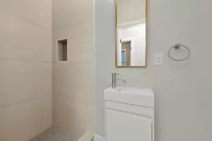 160 Webster St, Boston, MA 02128 - Photo 9