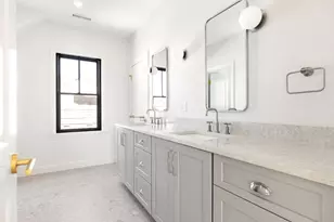 105 Adams Ave, Newton, MA 02465 - Photo 25