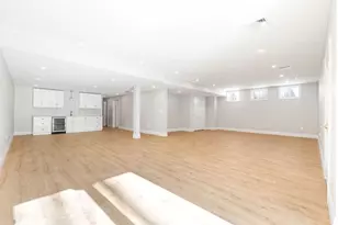 105 Adams Ave, Newton, MA 02465 - Photo 29