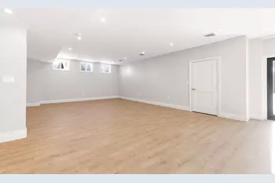 105 Adams Avenue, Newton, MA 02465 - Photo 31