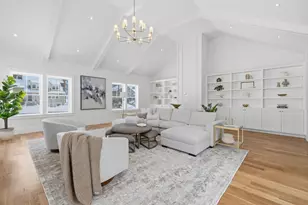 15 Mayflower Rd, Winchester, MA 01890 - Photo 3