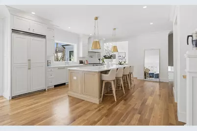 15 Mayflower Rd, Winchester, MA 01890 - Photo 7