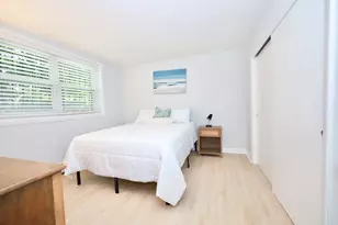 11 Cogswell Ave, Cambridge, MA 02140 - Photo 9