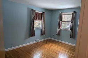 7 Walker St, Southborough, MA 01772 - Photo 5