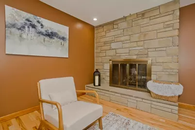 94 Vermont St., Holyoke, MA 01040 - Photo 11