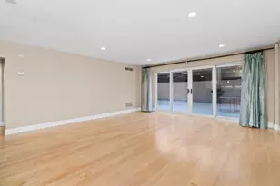 1600 Beacon St, Brookline, MA 02446 - Photo 9