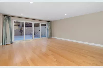 1600 Beacon St #207, Brookline, MA 02446 - Photo 11