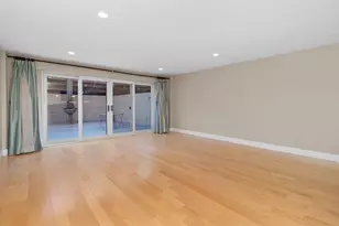 1600 Beacon St, Brookline, MA 02446 - Photo 11